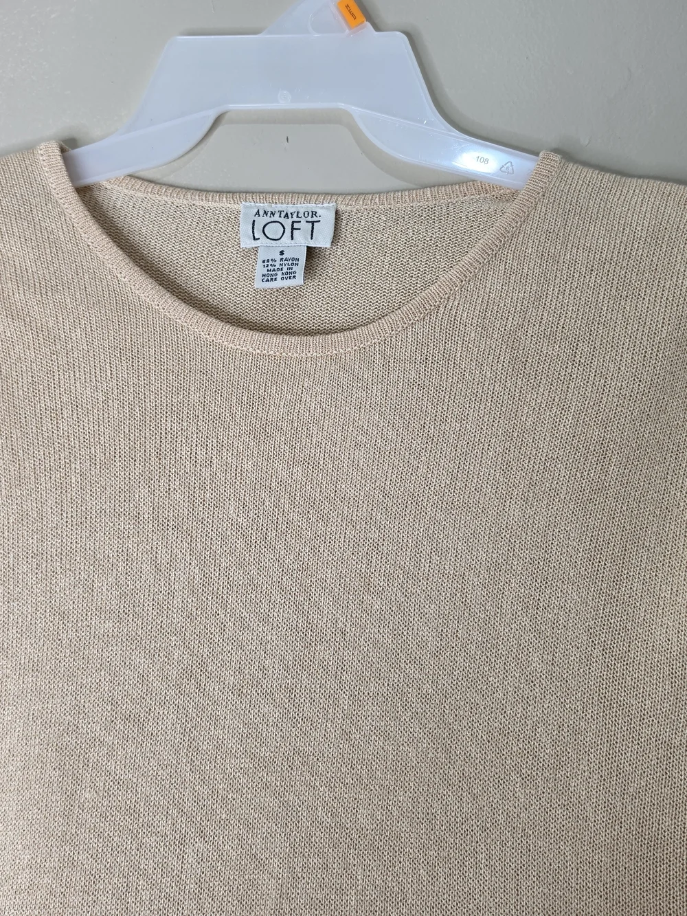 Ann Taylor LOFT Beige Knit Sweater Ruffle Hem Size S Soft Lightweight - Picture 2 of 13